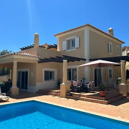 Perfect Golf & For 8 People * Estombar