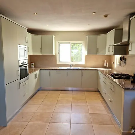 Perfect Golf & For 8 People Estômbar