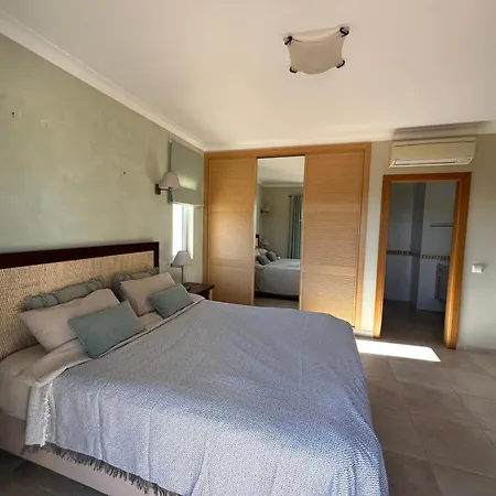 Perfect Golf & For 8 People Estombar