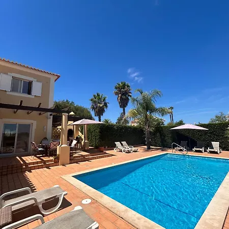 Perfect Golf & For 8 People Villa Estômbar