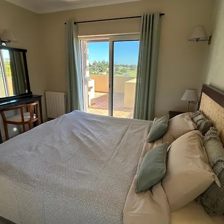 Villa Perfect Golf & For 8 People Estômbar