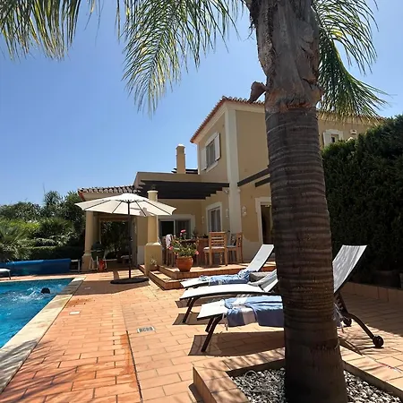 Perfect Golf & For 8 People Villa Estômbar