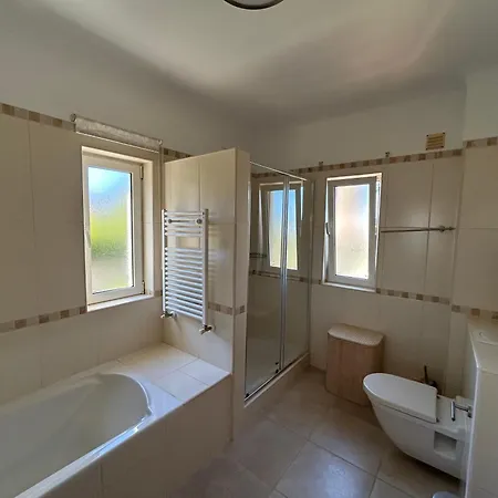 Perfect Golf & For 8 People